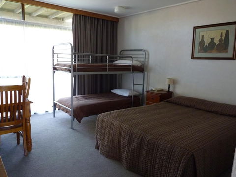 Coonawarra Motor Lodge - Travel Agents 4