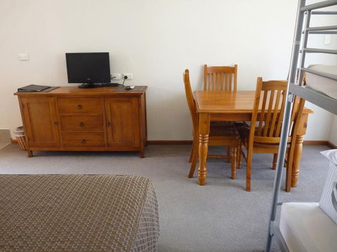 Coonawarra Motor Lodge - Travel Agents 6