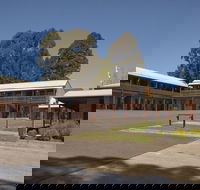Bega Downs Motor Inn - Cruises Travel