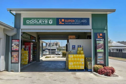 Dooleys Springsure Tavern And Motel - Travel Search 4
