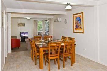 Kingsway Holiday Flats & Gariwerd House. - Travel Search 4