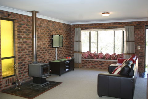 Shady Trees Barrington Holiday House - Tourism Guide 5