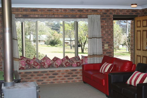 Shady Trees Barrington Holiday House - Tourism Guide 4