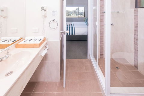 Mollymook Seascape Motel & Apartments - Travel Search 2