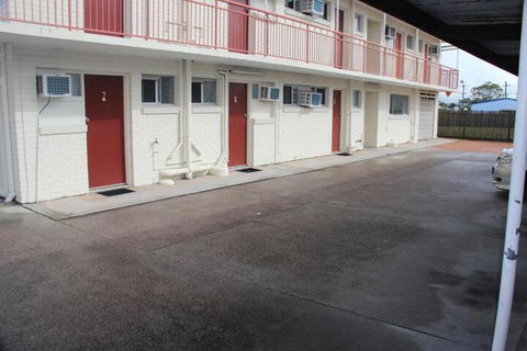 Caloundra Suncourt Motel - Travel Search 1