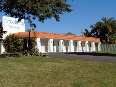 Moon River Motor Inn - Tourism Guide 0