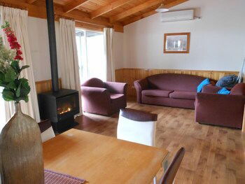 Awonga Cottages - Travel Search 6