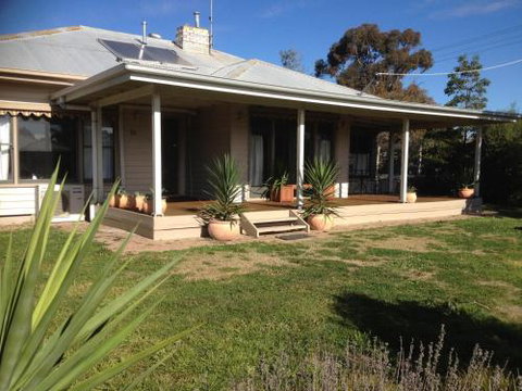 Ploughmans On Ivy - Travel Agents 0