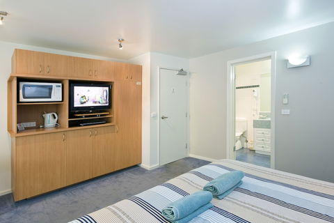 Anchorage Motel And Villas - Cruises Travel 3