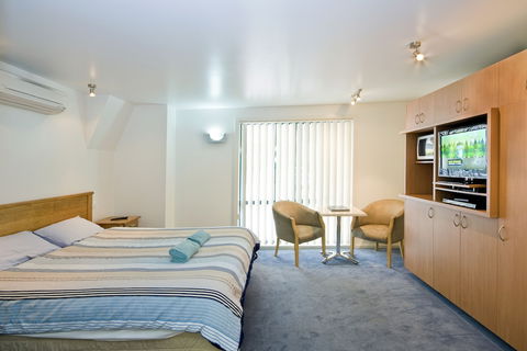 Anchorage Motel And Villas - Cruises Travel 6