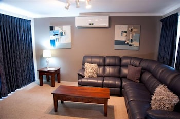 Pelican Shore Villas - Travel Agents 3