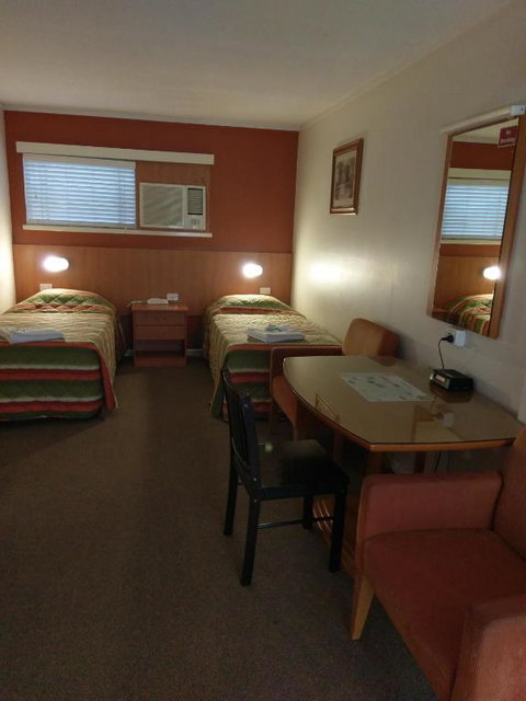 Motel Monaco - Tourism Guide 5