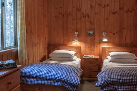 Balingup Heights Hilltop Forest Cottages - Tourism Guide 3
