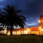 The Central Hotel Motel Lakes Entrance - Cruises Travel 0