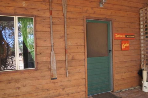 Bentwood Olive Grove Accommodation - Tourism Guide 2