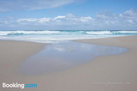 Edgewater Escape - Travel Agents 2