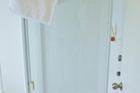 Edgewater Escape - Travel Agents 0