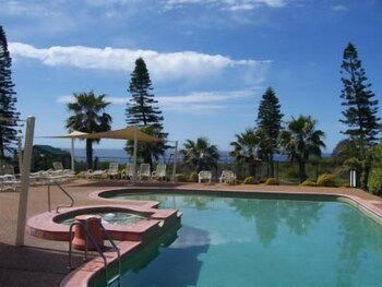 Diamond Beach Holiday Park - Travel Agents 0