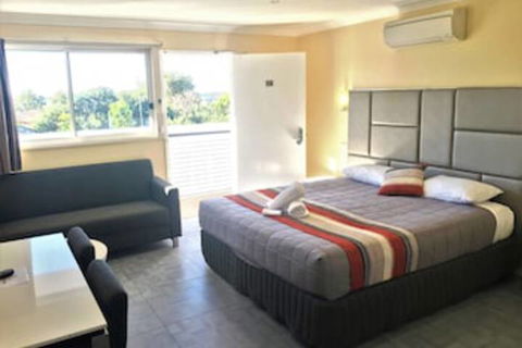 Toukley Motor Inn - Tourism Guide 0