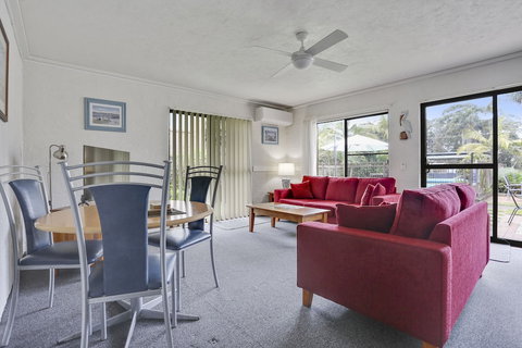 Ocean Drive Apartments - Travel Agents 6