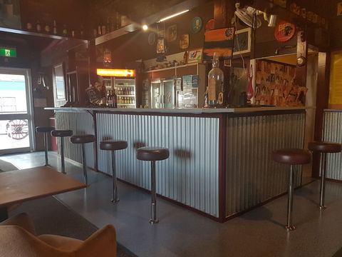 Monto Colonial Motor Inn - Travel Search 4