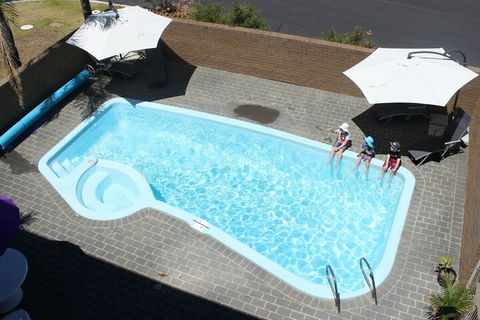 Narooma Palms Holiday Apartments - Travel Agents 2