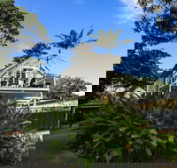 Port Douglas Cottage and Lodge