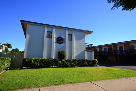 City Centre Apartments - Travel Agents 1