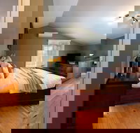 Finlie - Travel Agents