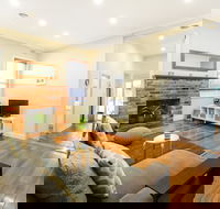 BOUTIQUE STAYS - Clifton Park
