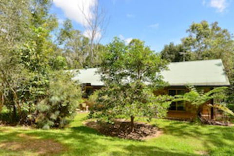Bushland Cottages And Lodge - Travel Search 0