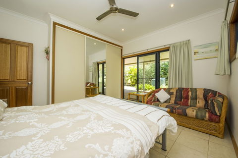 Magnetic Island Bed And Breakfast - Travel Search 2
