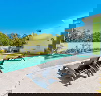 Mackay Oceanside Central Hotel - Travel Agents