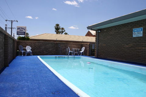 Mid Town Inn Narrabri - Travel Search 3