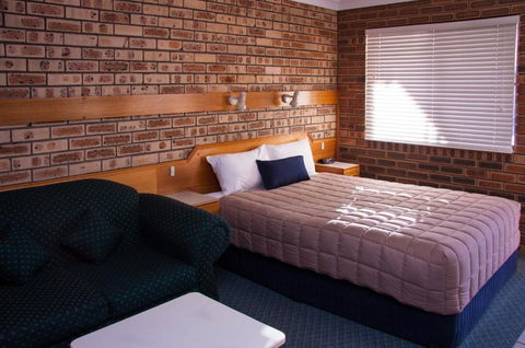 Mid Town Inn Narrabri - Travel Search 6