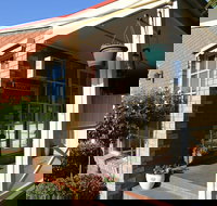 Old Coach Motor Inn - Travel Search