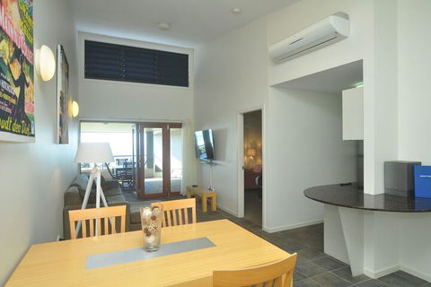 Lennox Holiday Apartments - Cruises Travel 4