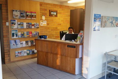 Ocean Parade Motel - Travel Search 4