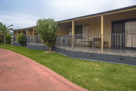 Wollongong Surf Leisure Resort - Travel Agents 1