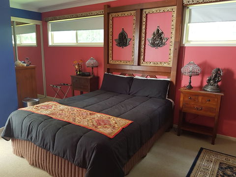 Tambaridge Bed And Breakfast - Tourism Guide 3