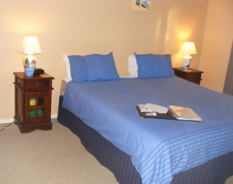 Tambaridge Bed And Breakfast - Tourism Guide 2