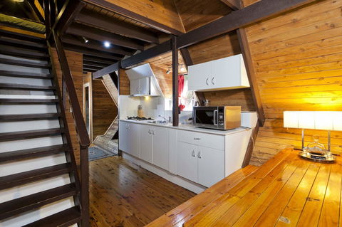 The Mouses House Rainforest Retreat - Tourism Guide 6