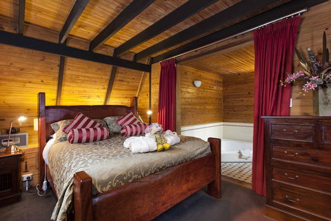 The Mouses House Rainforest Retreat - Tourism Guide 1