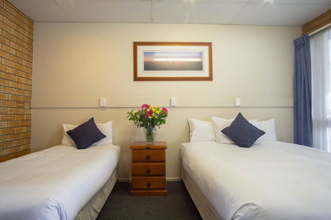 Acacia Motor Inn - Travel Search 3