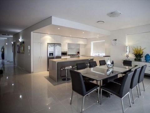 Watermark Apartments - Travel Search 4