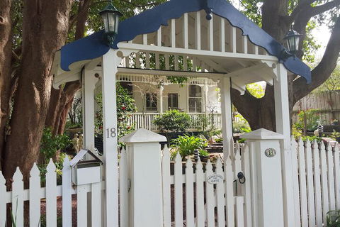 Genesta House B&B - Travel Agents 6