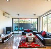 Orange Serviced Apartment