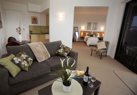 Hilltop Apartments Phillip Island - Travel Agents 5