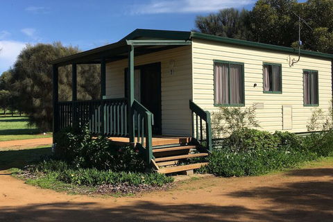 Kangaroo Island Cabins - Tourism Guide 3