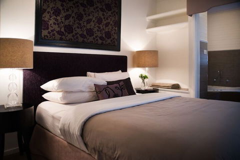 Spa Villas On Main - Cruises Travel 3